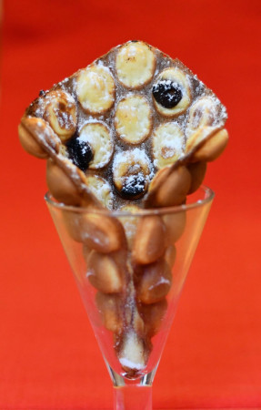 Vafle plněná čokoládou cukrovaná